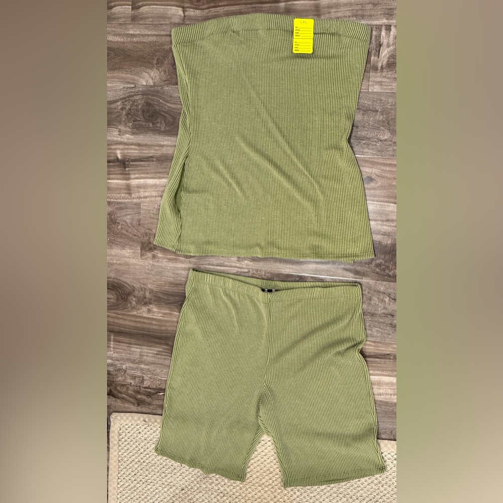 Fashion Love 2-Piece Ribbed Lounge Set – Olive Green – Size 2X